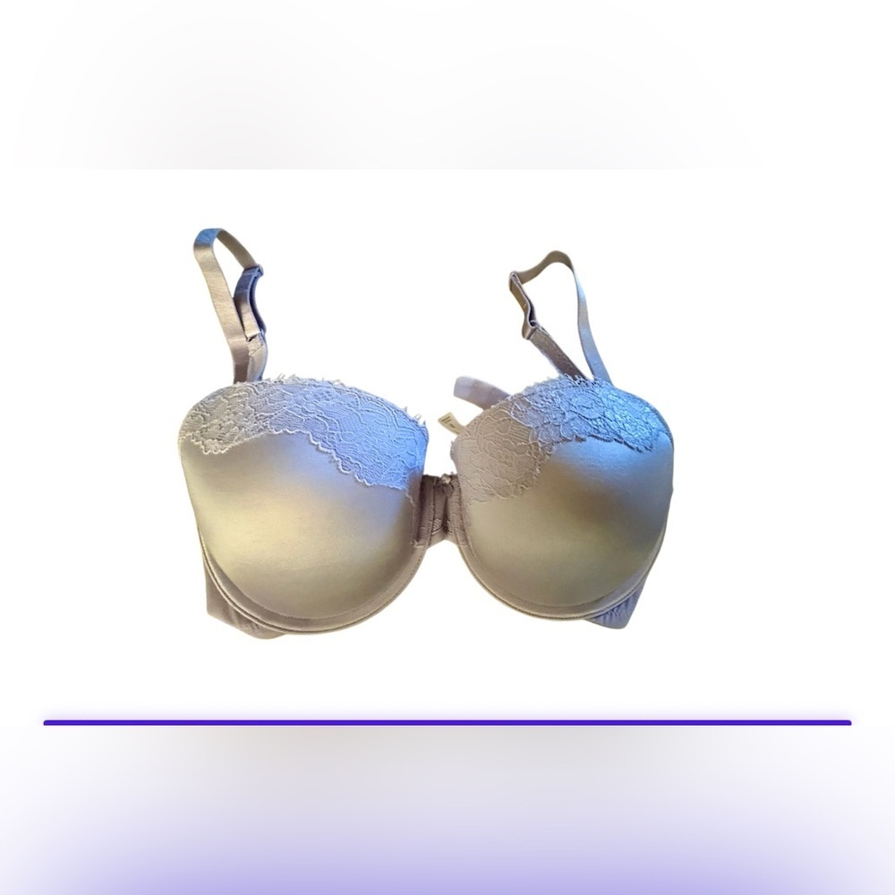 NEW 34 E-DD Auden Soft  Lavender 
Elegant Lace Trimmed Bra
Padded push-up